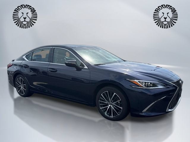 Used 2025 Lexus ES 300h w/ Premium Package FWD image 3