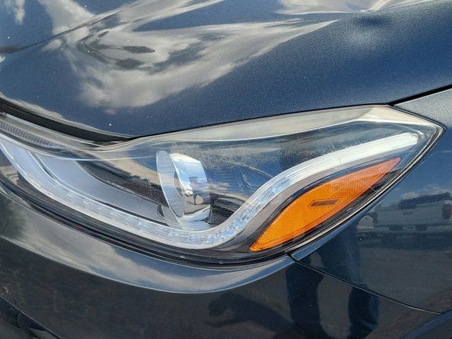 Used 2017 Chevrolet Trax LT w/ LT Convenience Package FWD image 10