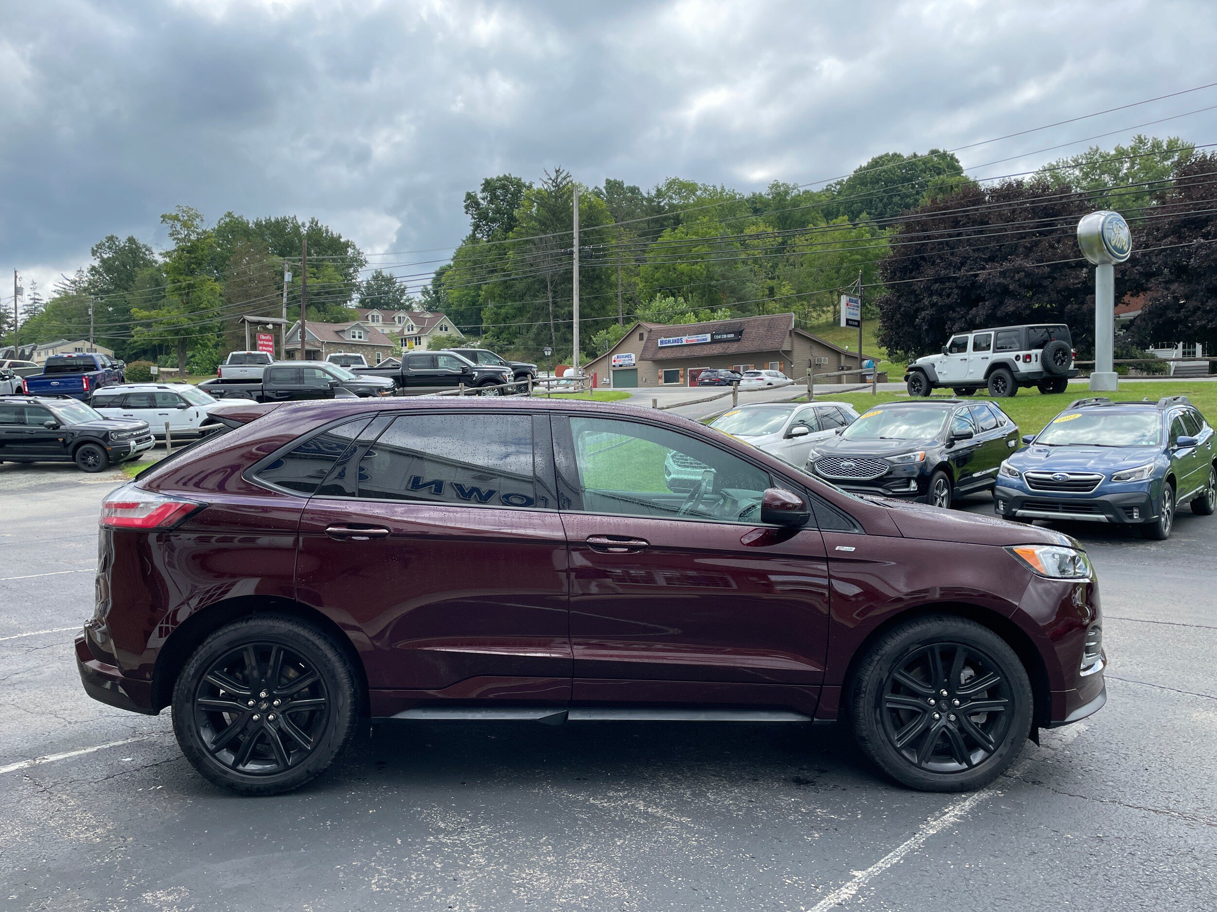 Certified 2024 Ford Edge ST-Line AWD/4WD image 4