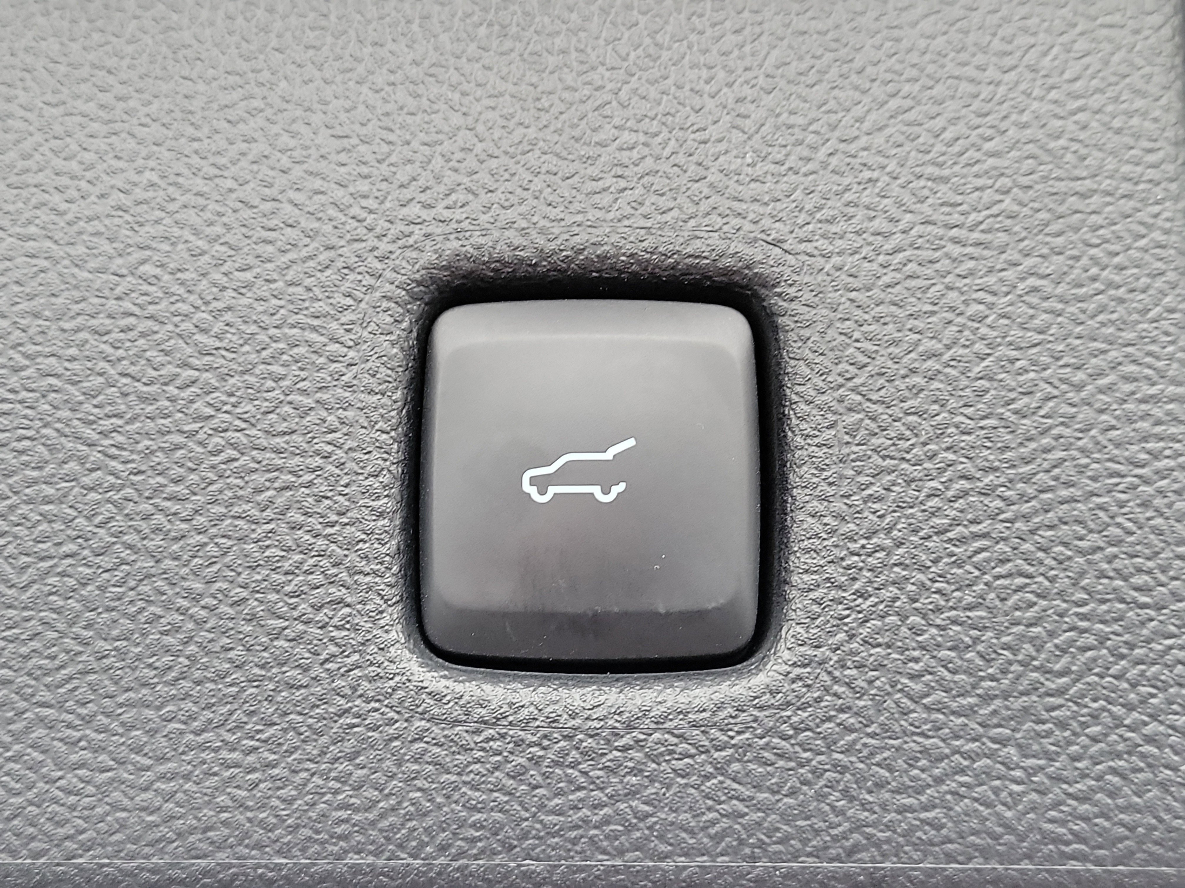 Certified 2022 Ford Escape Titanium w/ Titanium Elite Package image 9