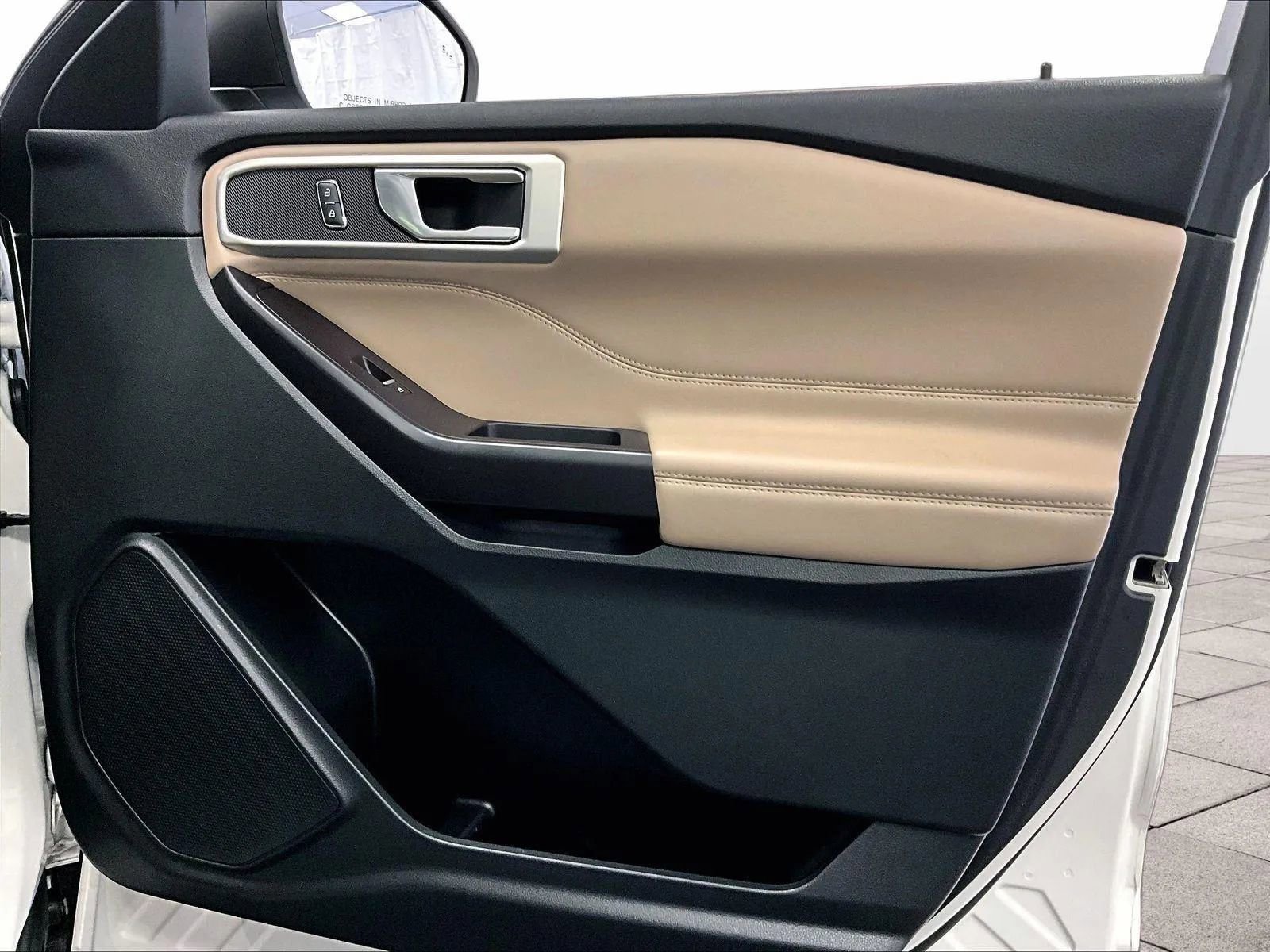 Certified 2020 Ford Explorer XLT w/ Equipment Group 202A image 23