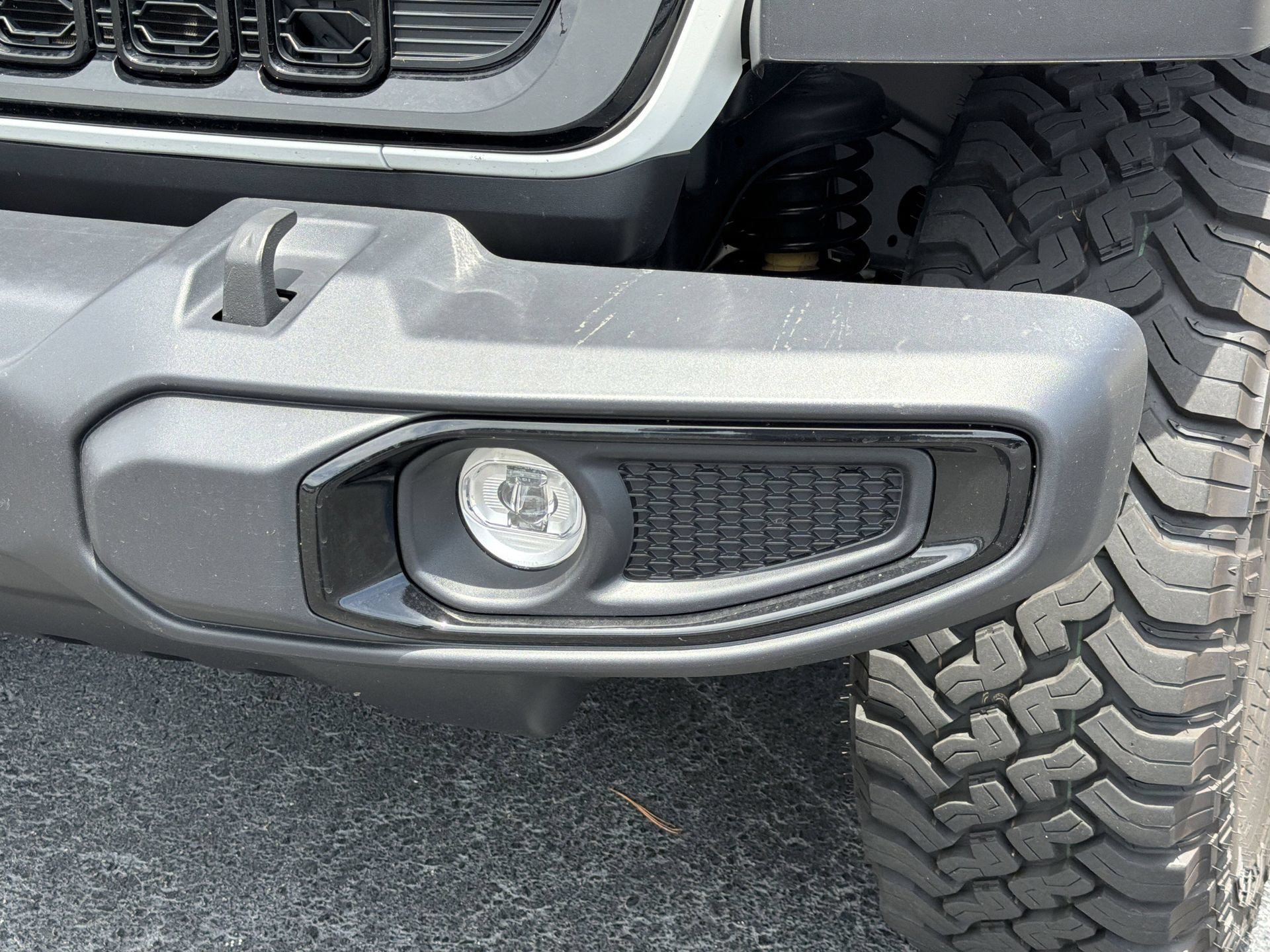 Used 2025 Jeep Wrangler Unlimited Sport AWD/4WD image 7