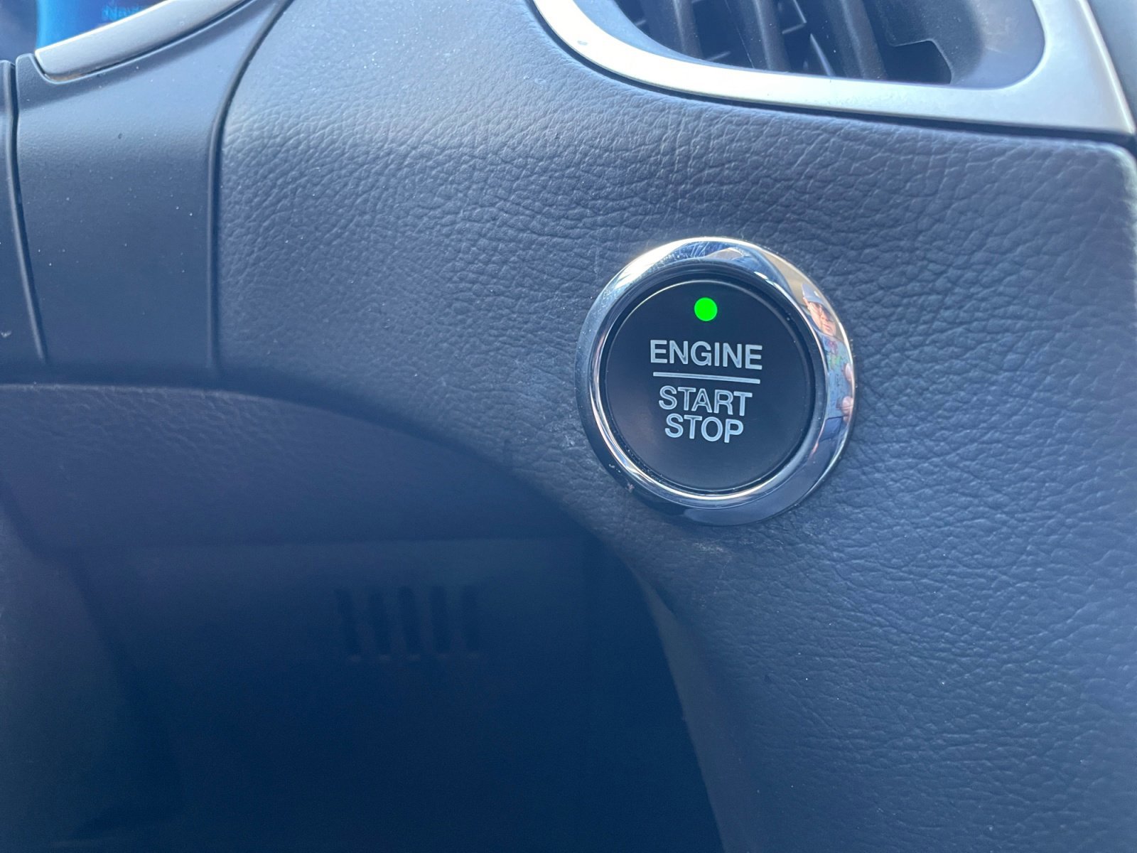 Certified 2021 Ford Edge SEL w/ Convenience Package image 19