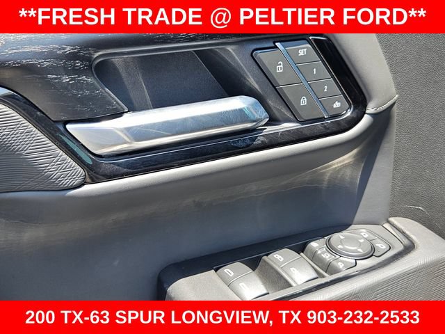 Used 2026 GMC Sierra 2500 AT4X w/ LPO, Black Badging Package AWD/4WD image 18
