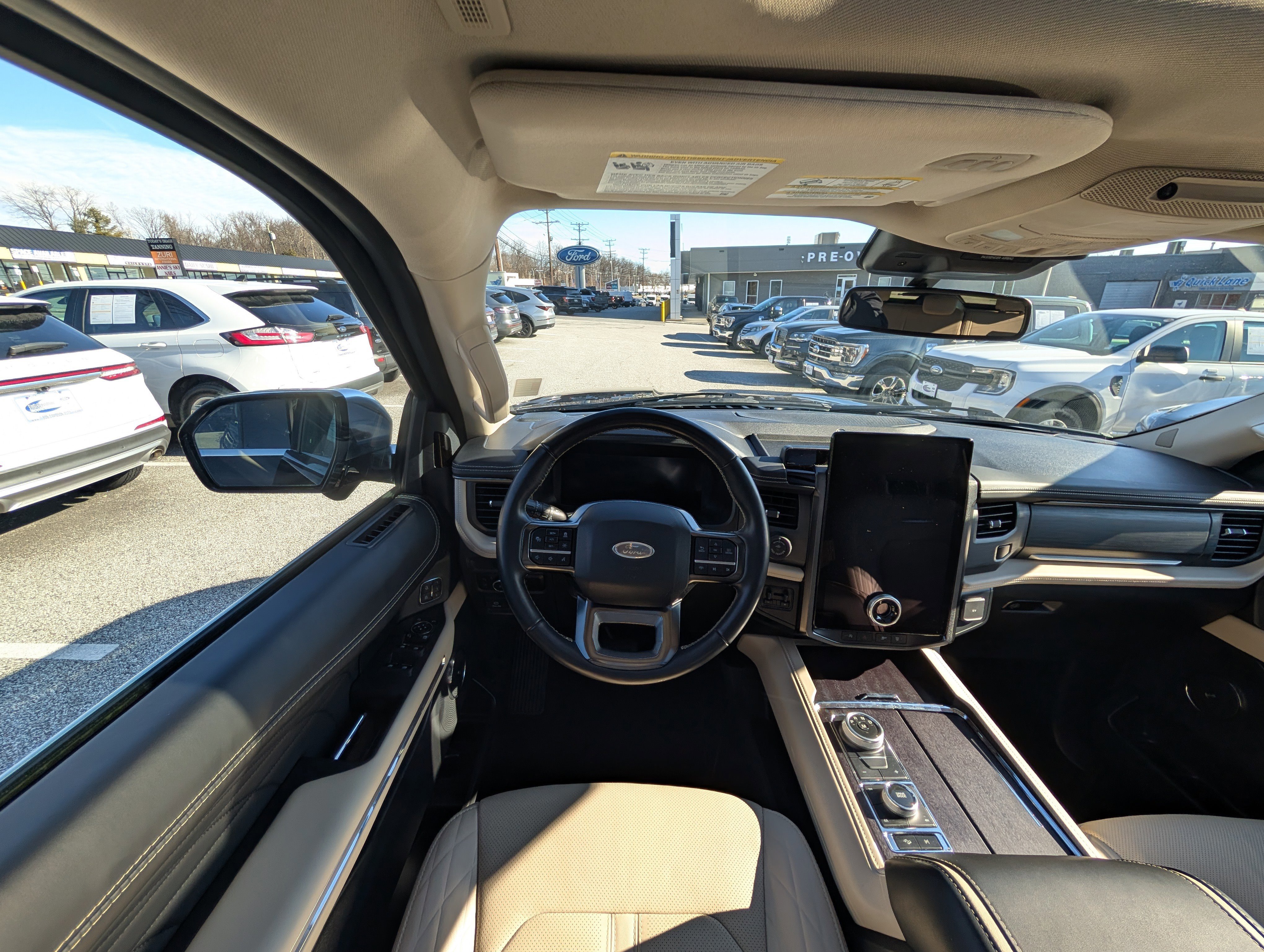 Certified 2024 Ford Expedition Max Platinum image 22