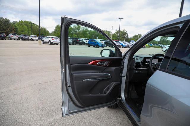 Used 2025 Chevrolet Traverse Z71 AWD/4WD image 19