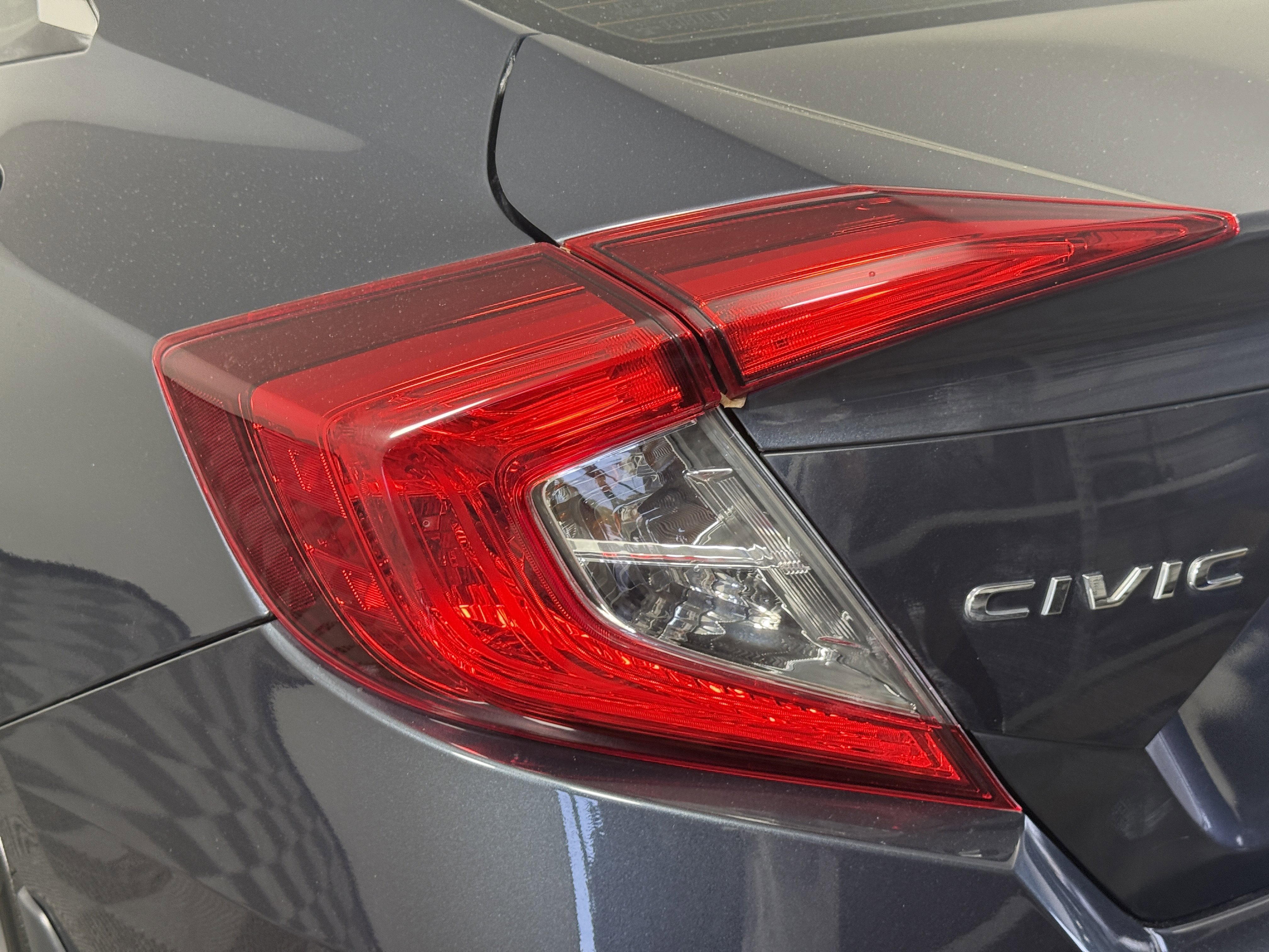 Used 2017 Honda Civic EX image 8
