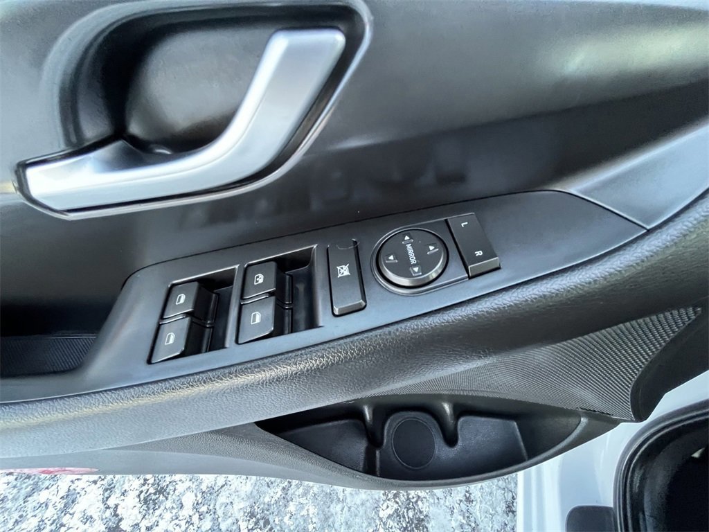 Used 2018 Hyundai Elantra GT Sport w/ Sport Tech Package 04 image 18