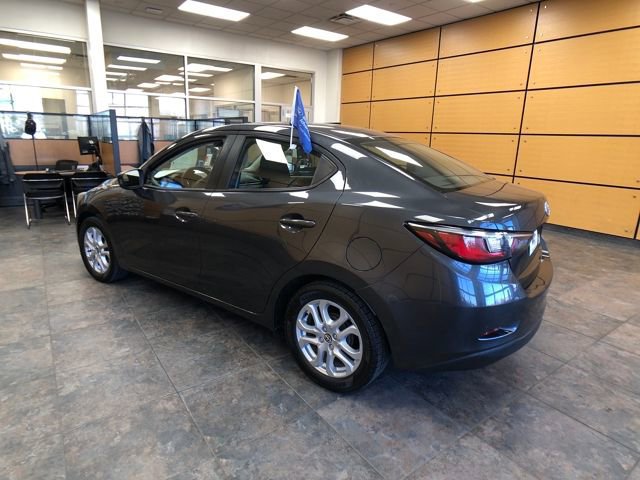 Used 2016 Scion iA image 3