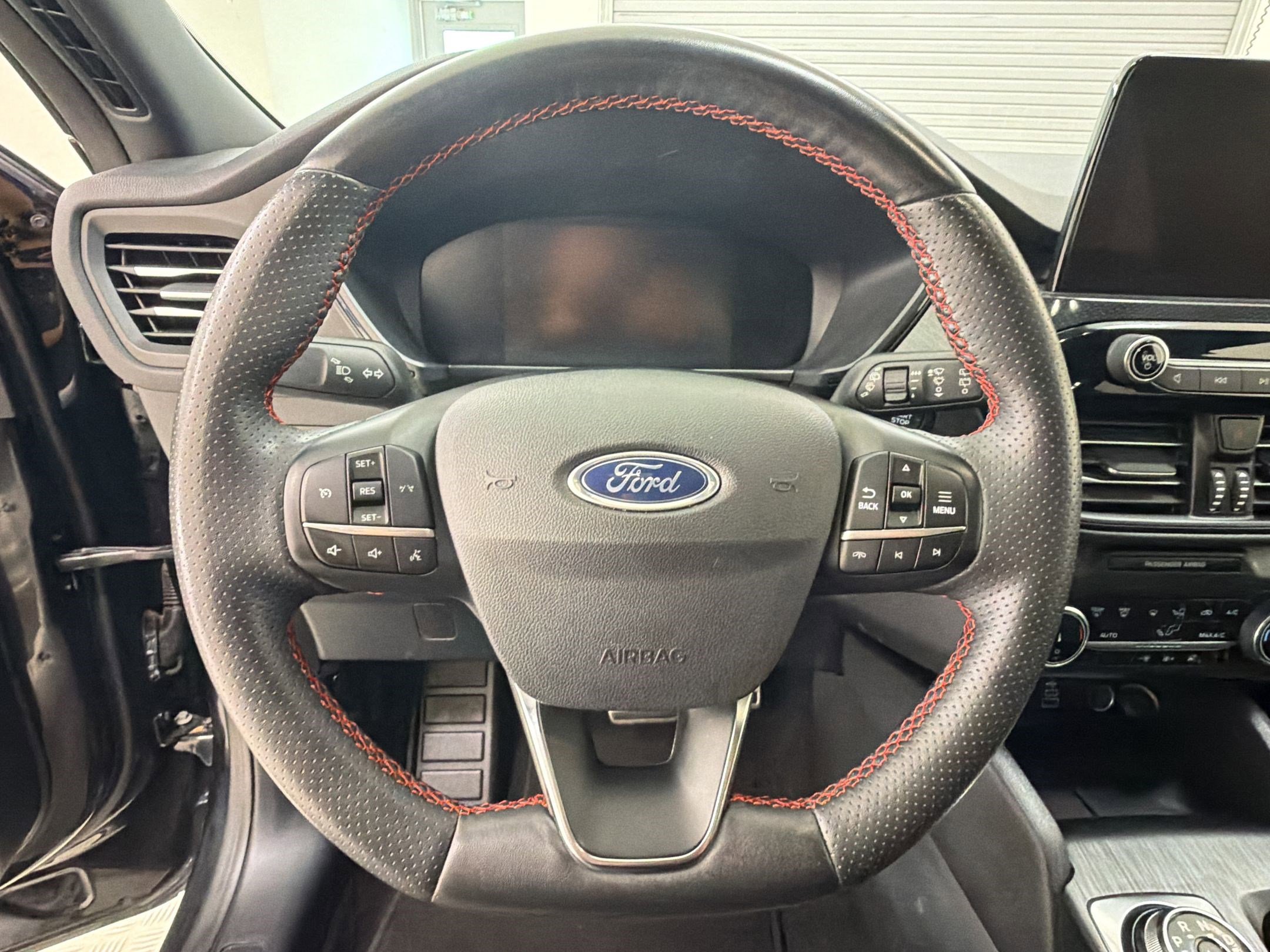 Certified 2024 Ford Escape ST-Line AWD/4WD image 16