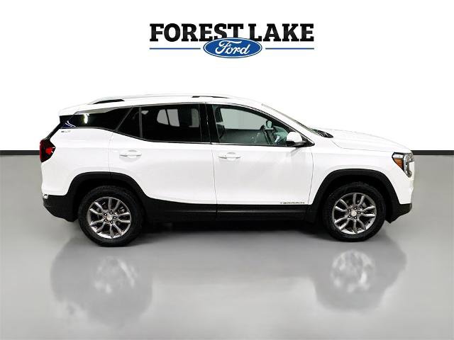 Used 2024 GMC Terrain SLT image 8