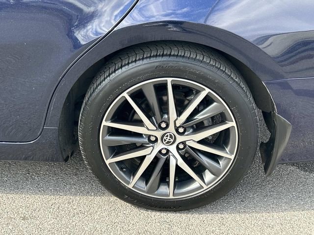 Used 2022 Toyota Camry XLE w/ Cold Weather Package image 13