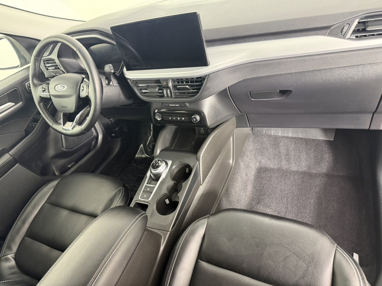 Certified 2025 Ford Escape Platinum image 11