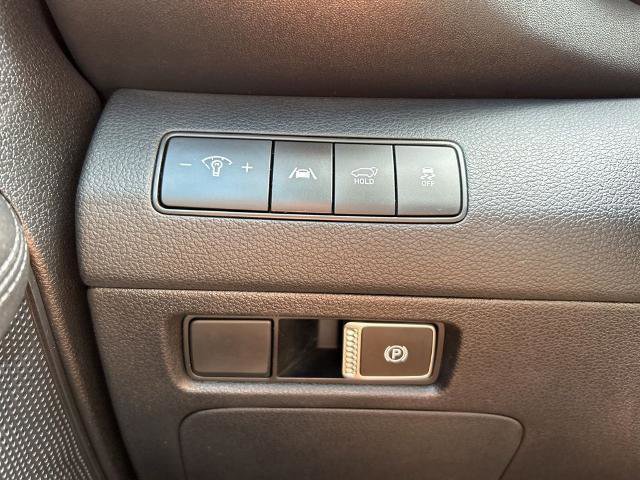 Used 2023 Hyundai Santa Fe SEL image 24