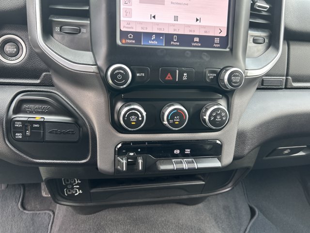 Used 2024 RAM 3500 Big Horn AWD/4WD image 26