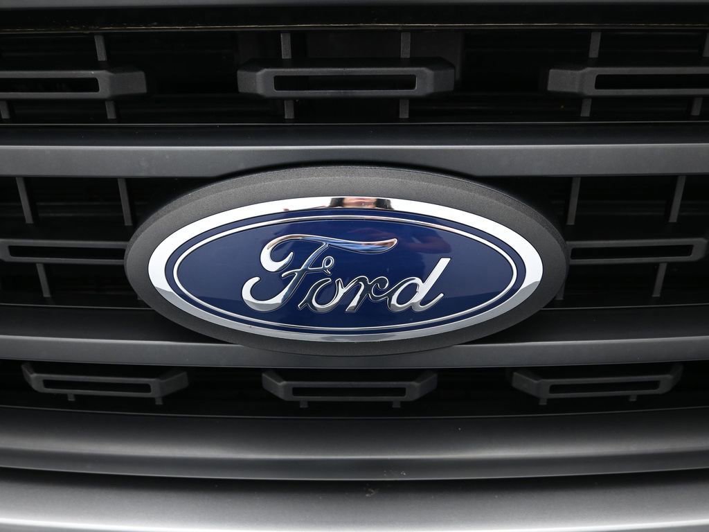 Certified 2021 Ford F150 XLT w/ Equipment Group 302A High image 46