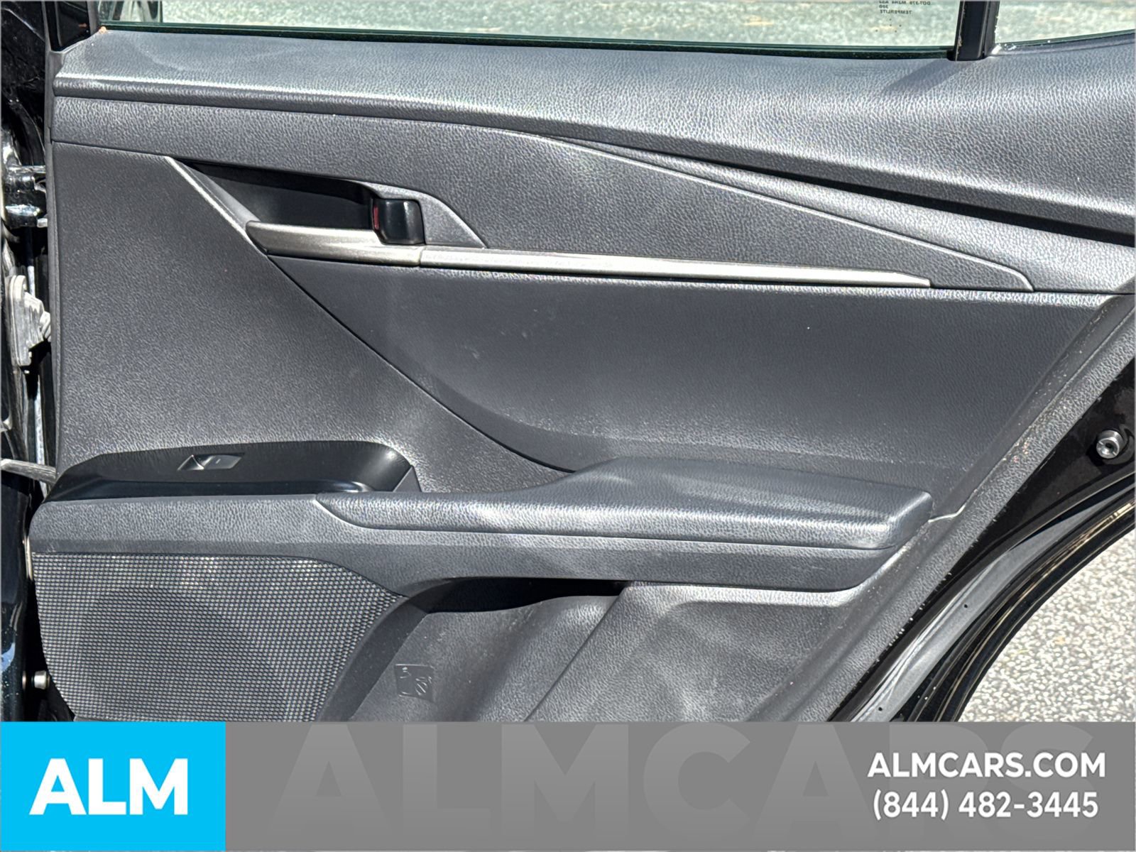 Used 2025 Toyota Camry LE image 19