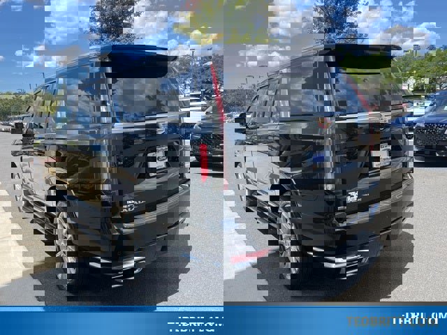 Used 2021 Cadillac Escalade ESV Luxury image 3