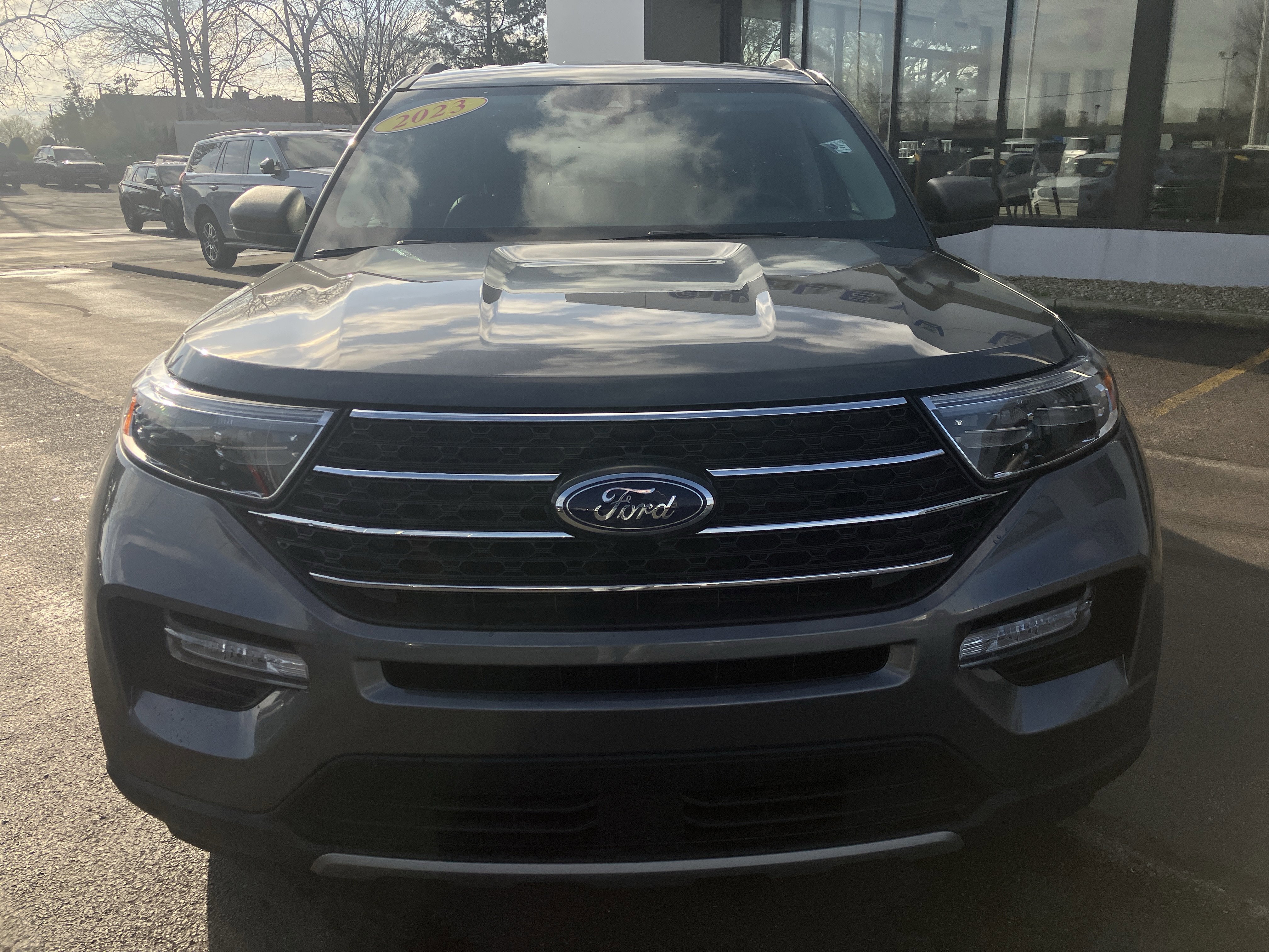 Certified 2023 Ford Explorer XLT w/ Equipment Group 202A AWD/4WD image 8