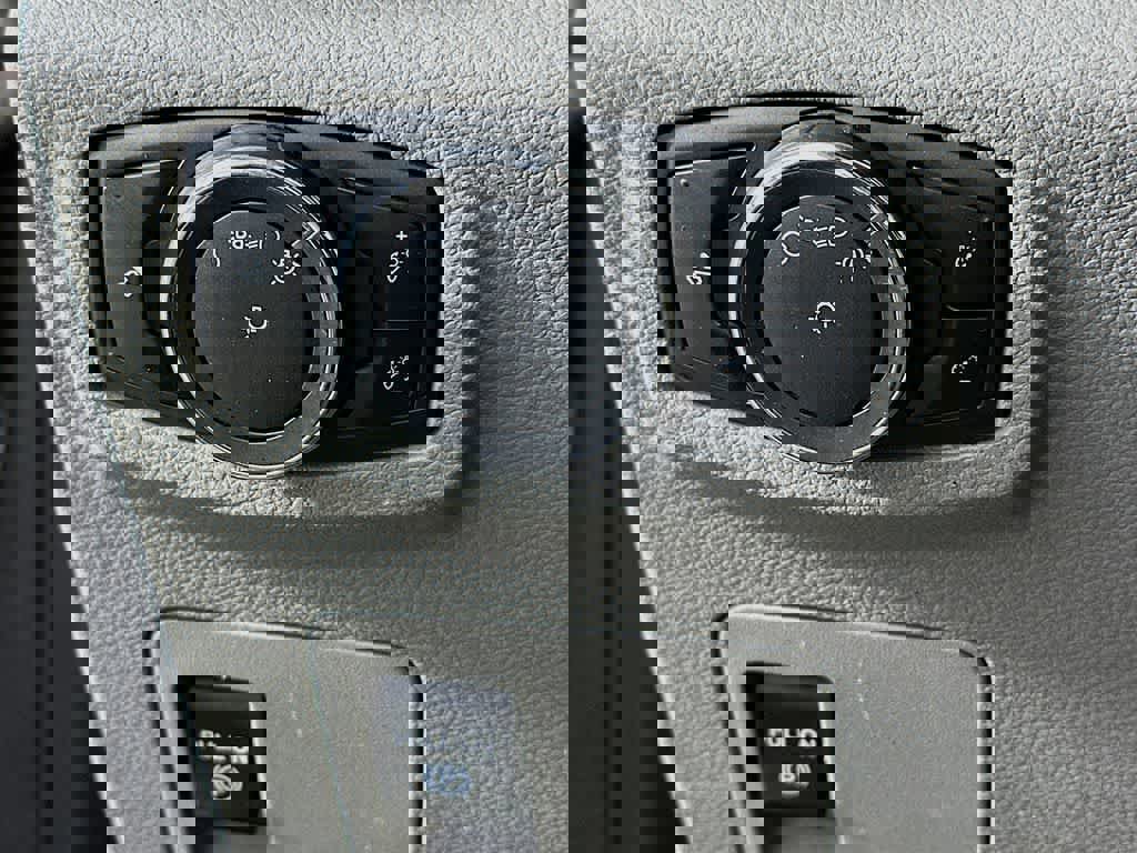 Certified 2017 Ford F150 XL w/ Equipment Group 101A Mid image 24