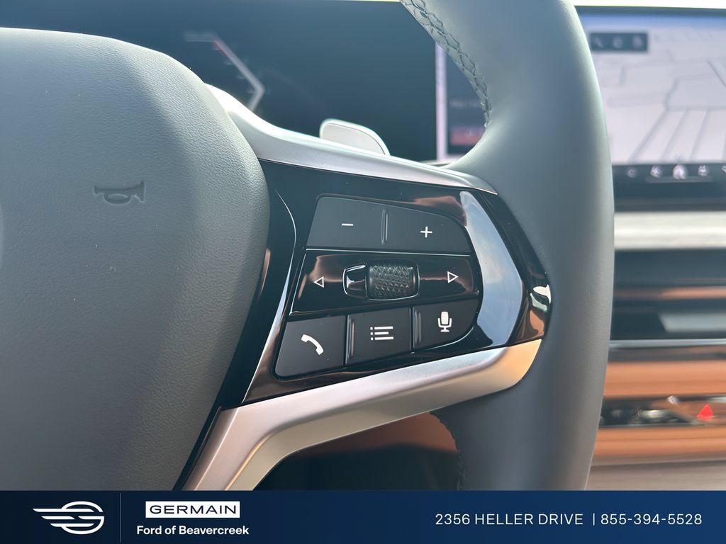 Used 2025 BMW 330i Sedan RWD image 19