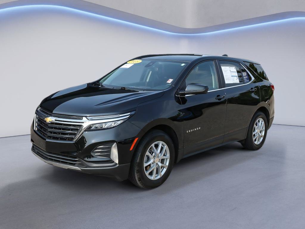 Used 2023 Chevrolet Equinox LT FWD image 2