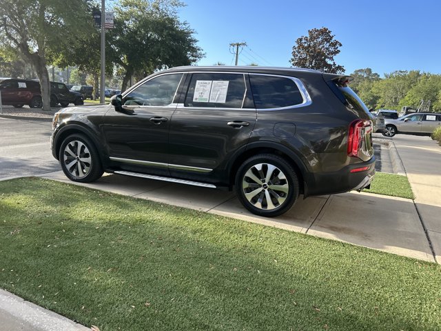 Used 2022 Kia Telluride EX w/ EX Premium Package FWD image 9