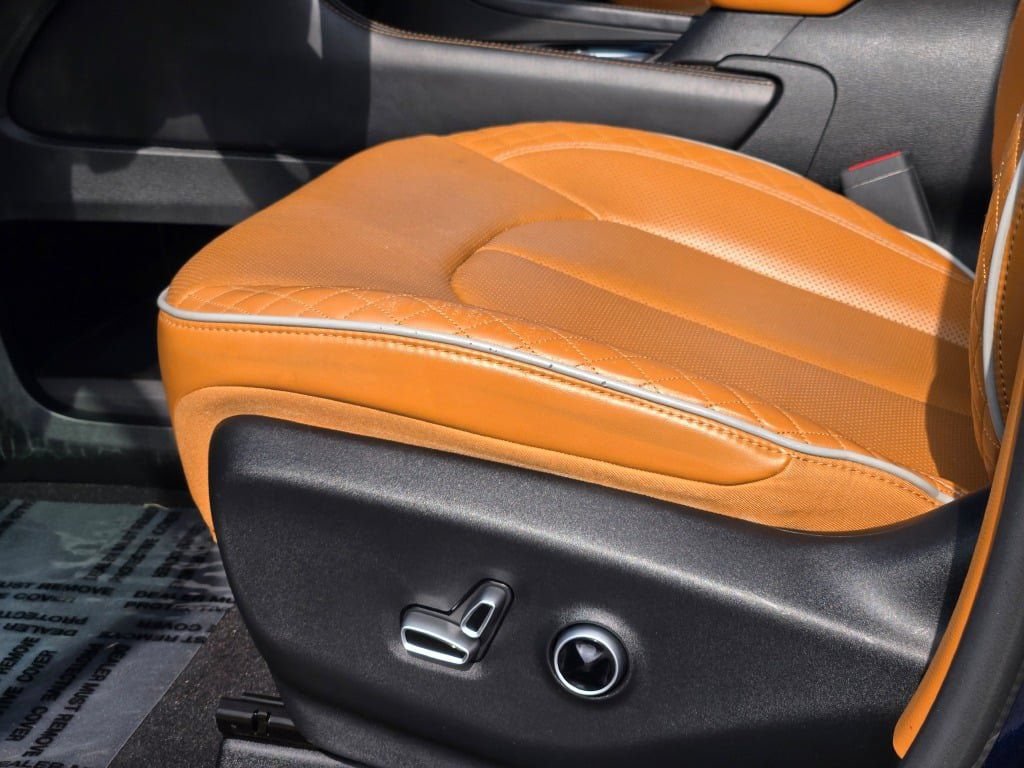 Used 2022 Chrysler Pacifica Pinnacle AWD/4WD image 29