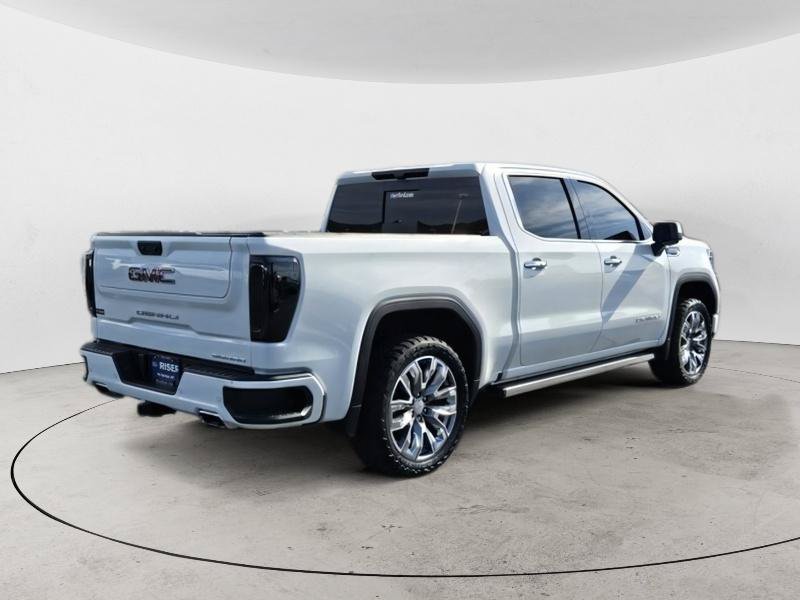 Used 2023 GMC Sierra 1500 Denali w/ Denali Reserve Package AWD/4WD image 3