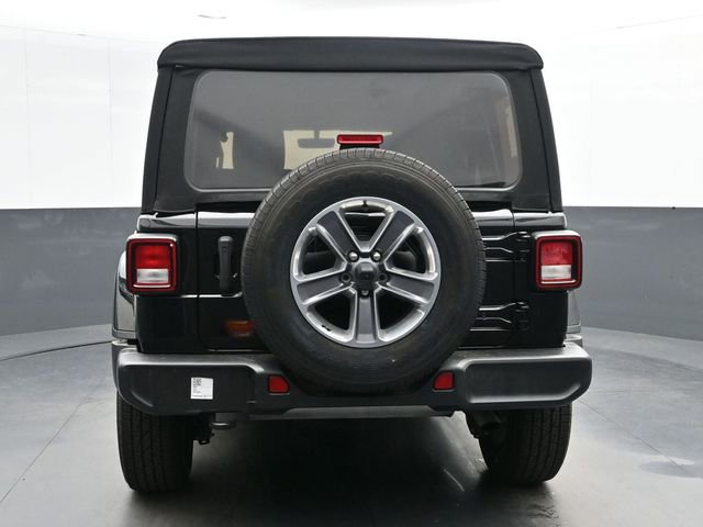 Used 2022 Jeep Wrangler Unlimited Sahara image 8