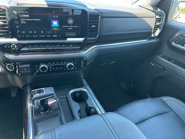 Used 2024 GMC Sierra 1500 Elevation w/ Elevation Premium Package AWD/4WD image 11