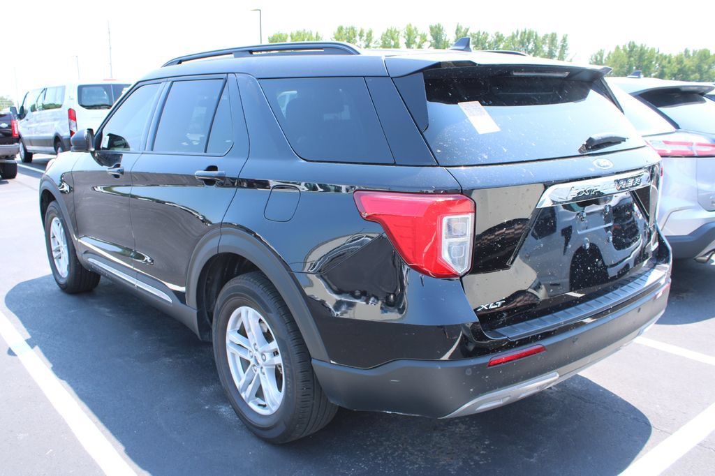 Certified 2024 Ford Explorer XLT w/ Equipment Group 202A AWD/4WD image 6