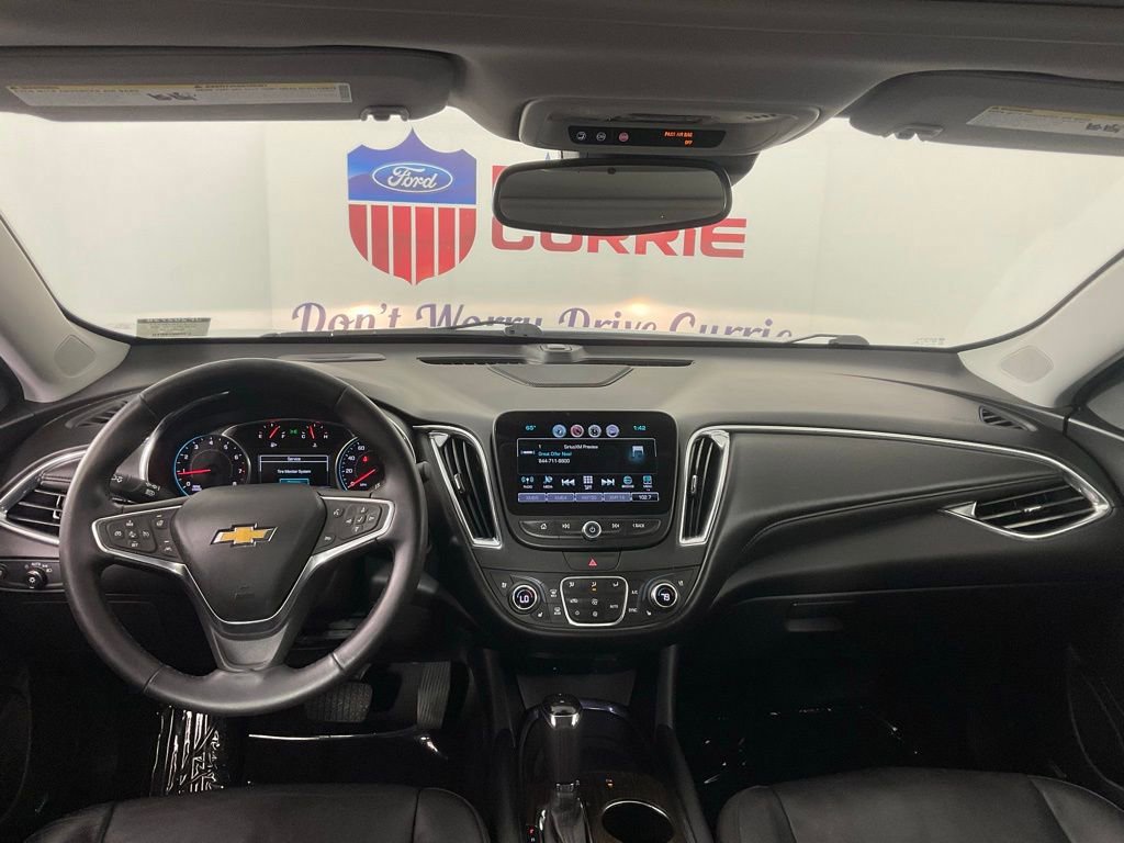 Used 2018 Chevrolet Malibu Premier w/ Premier Sun and Wheel Package image 18