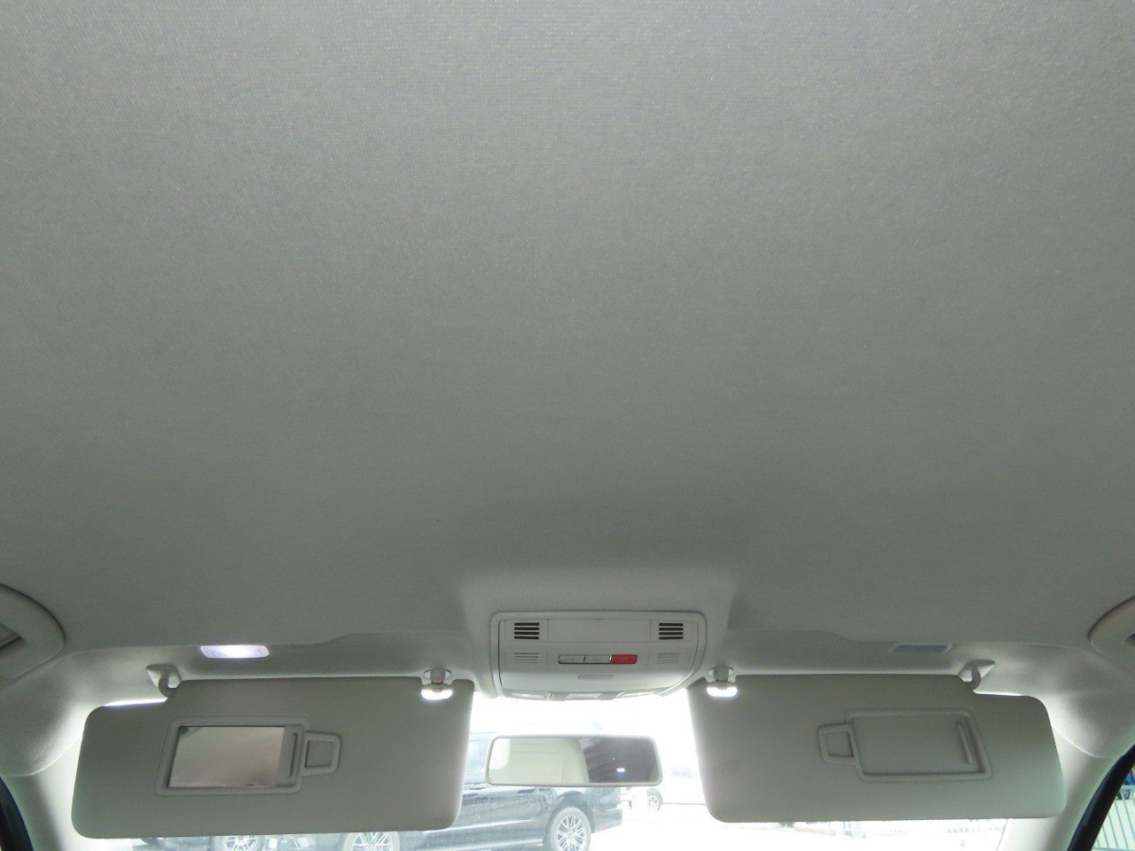 Used 2022 Volkswagen Tiguan S FWD image 21