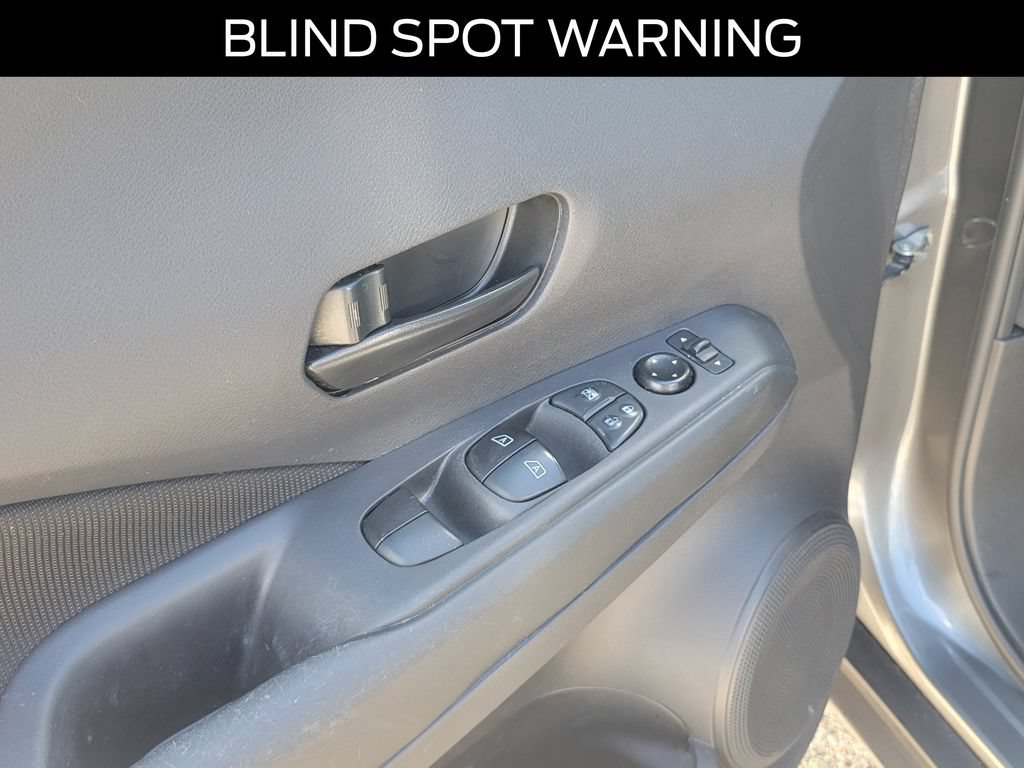 Used 2022 Nissan Kicks S FWD image 21
