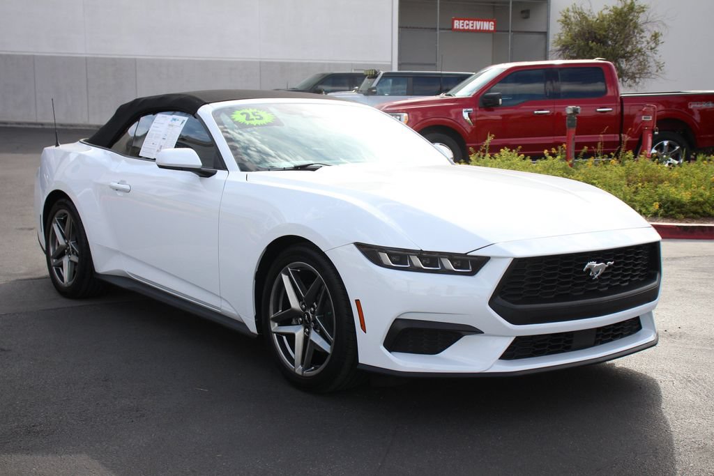 Certified 2025 Ford Mustang Convertible RWD image 11