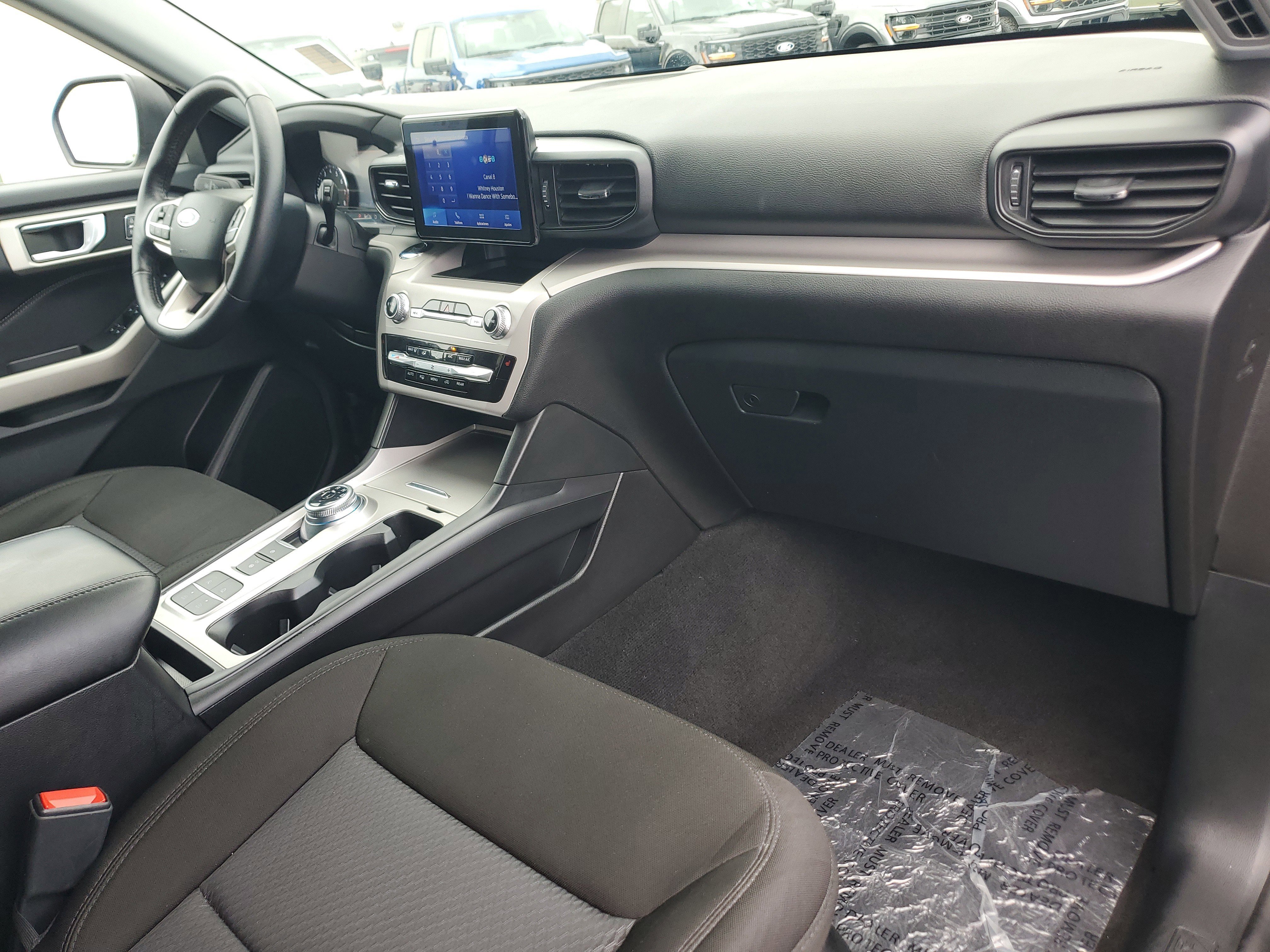 Certified 2023 Ford Explorer XLT image 19