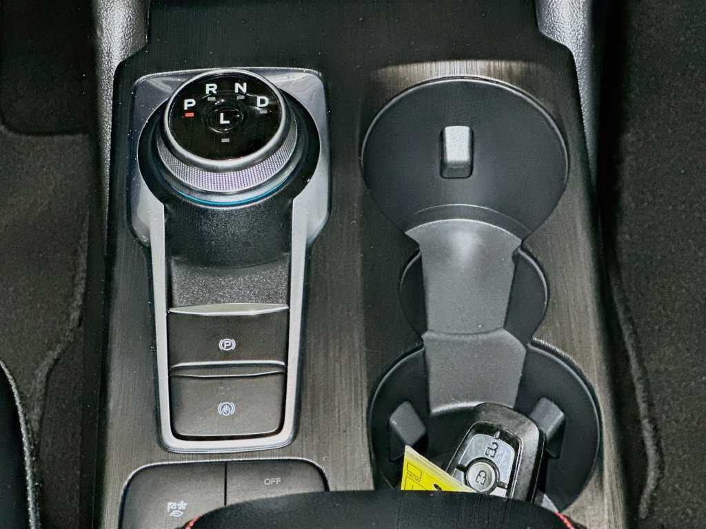 Certified 2025 Ford Escape ST-Line AWD/4WD image 14