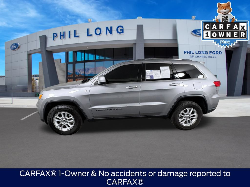 Used 2019 Jeep Grand Cherokee Laredo AWD/4WD image 2