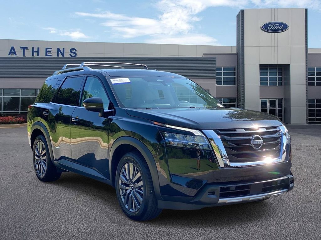 Used 2023 Nissan Pathfinder SL w/ SL Premium Package FWD image 1