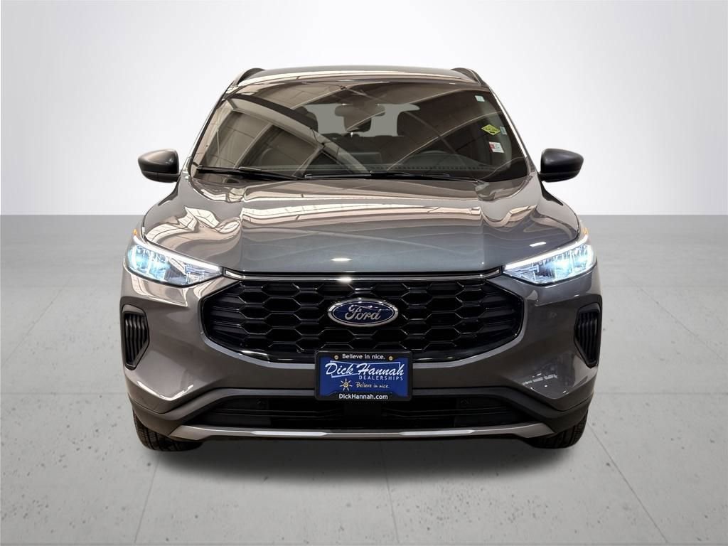 Certified 2025 Ford Escape ST-Line image 4
