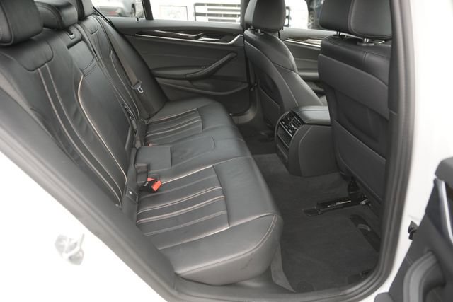 Used 2017 BMW 540i image 16