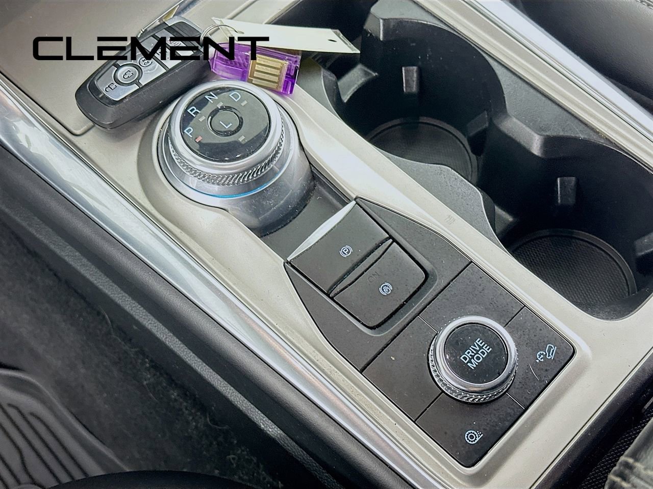 Certified 2022 Ford Explorer XLT w/ Equipment Group 202A image 24