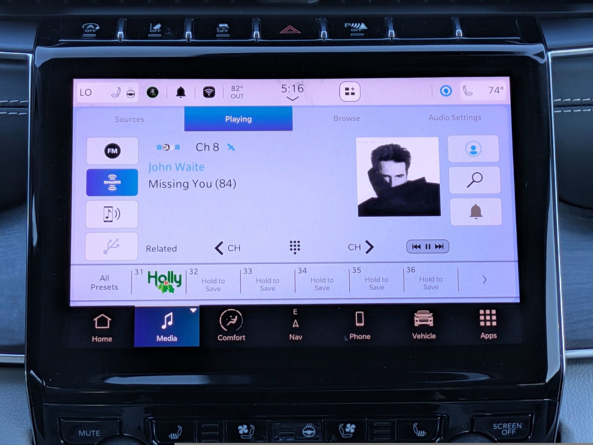 Used 2022 Jeep Grand Cherokee Overland w/ Luxury Tech Group IV image 21