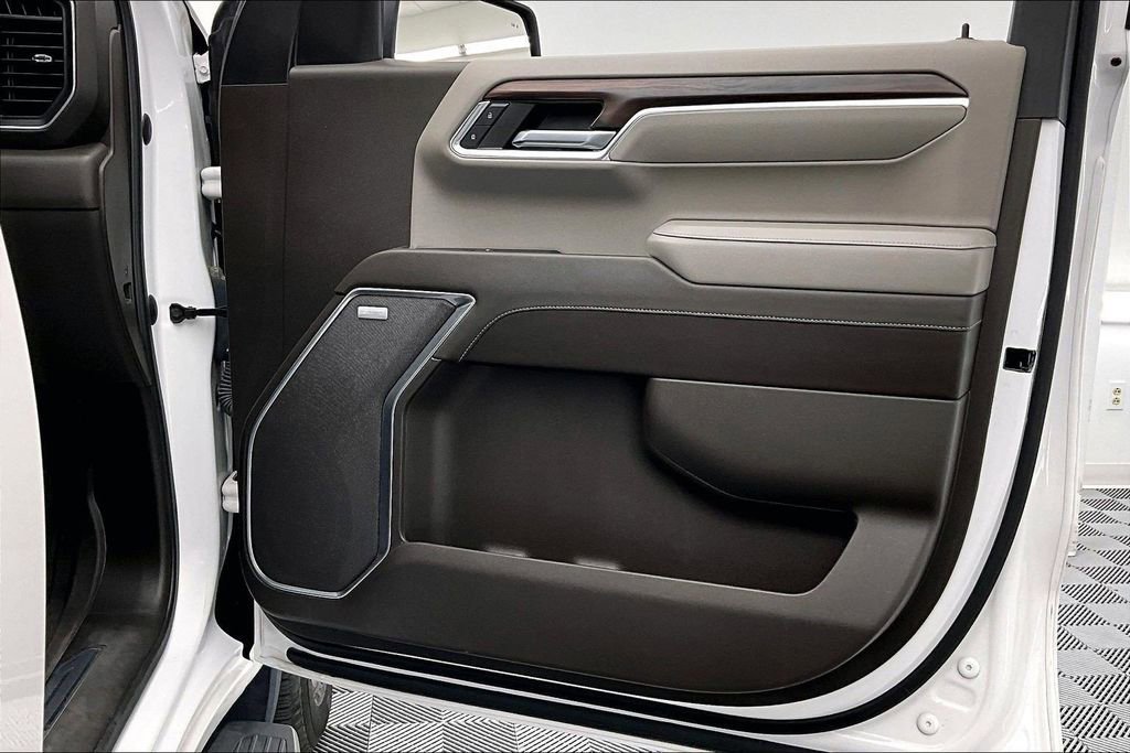 Used 2024 GMC Sierra 1500 SLT w/ SLT Premium Plus Package image 25