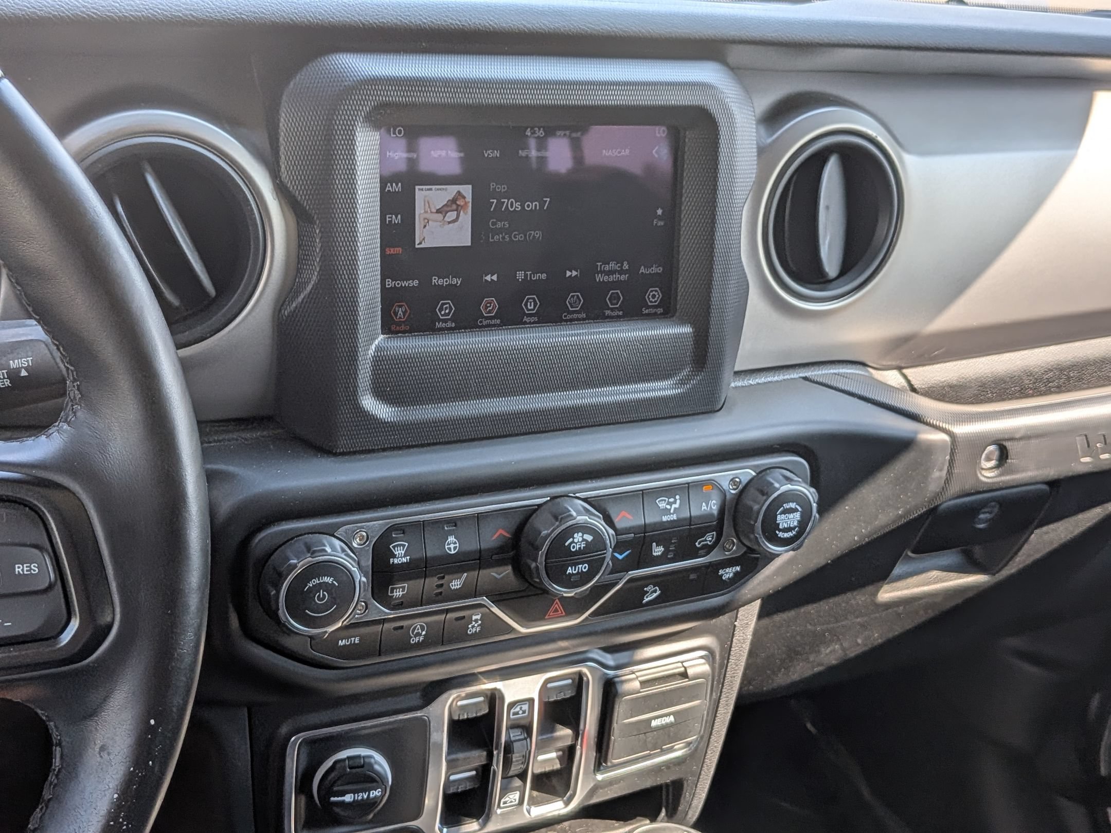 Used 2020 Jeep Wrangler Unlimited Sport AWD/4WD image 20