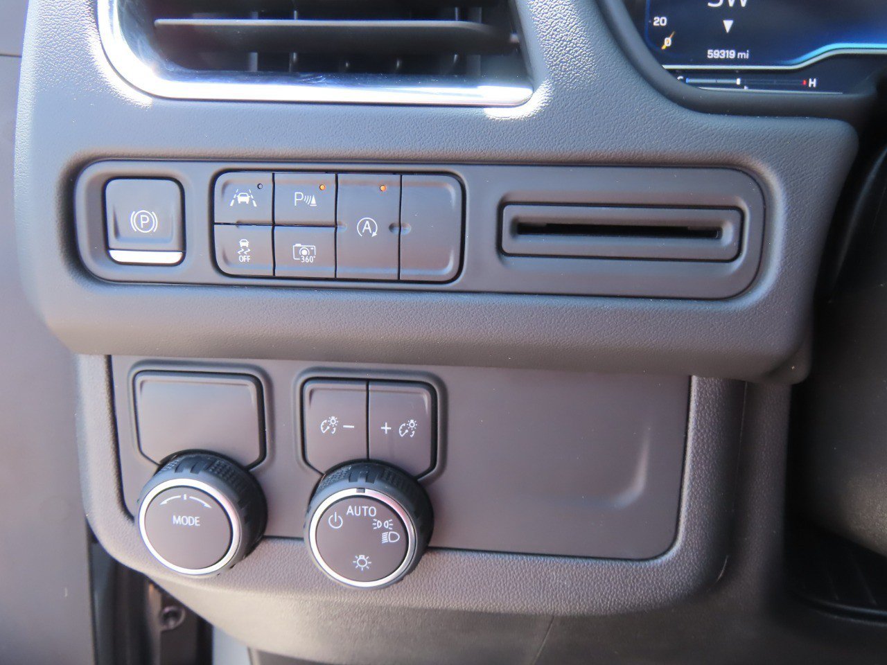 Used 2023 Chevrolet Tahoe LT w/ LT Signature Plus Package RWD image 26