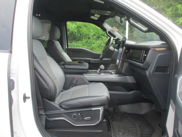 Certified 2022 Ford F150 Lightning Lariat AWD/4WD image 39