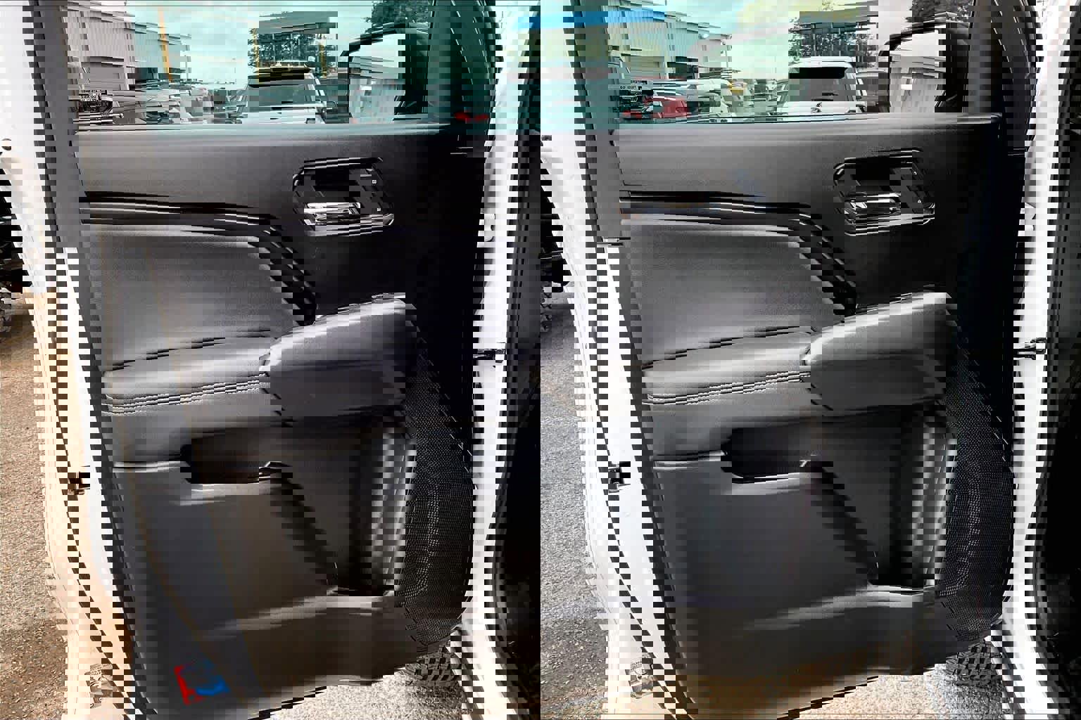 Used 2024 Chevrolet Colorado LT w/ LT Convenience Package image 25