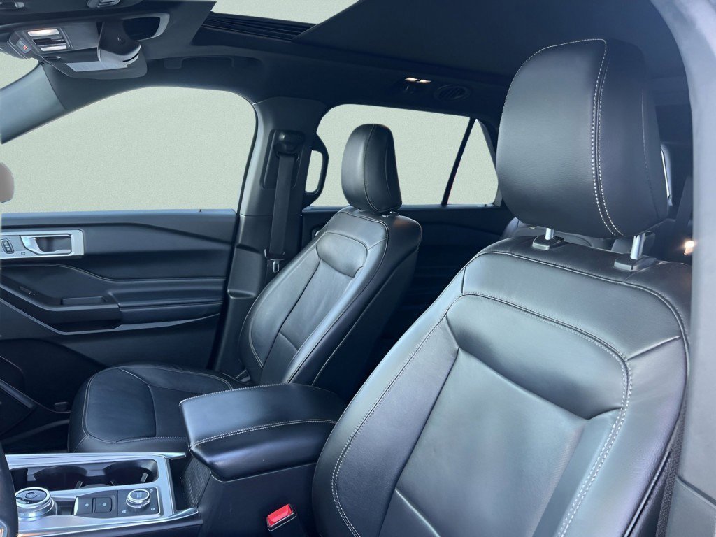 Certified 2020 Ford Explorer Limited w/ Class III Trailer Tow Package image 21